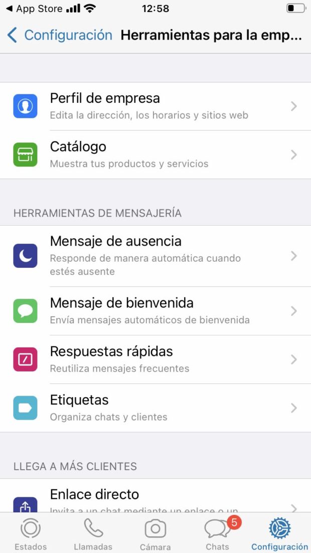 Captura de pantalla de las herramientas y funciones que ofrece WhatsApp Business